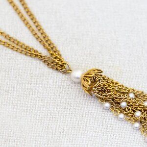 24 inch, Vintage White Faux Pearl Beads Gold Tone Tassel Necklace - T24